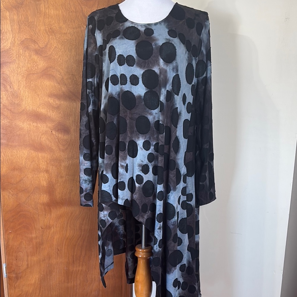 Alembeka Black and Gray/Blue Polka Dot Dress
